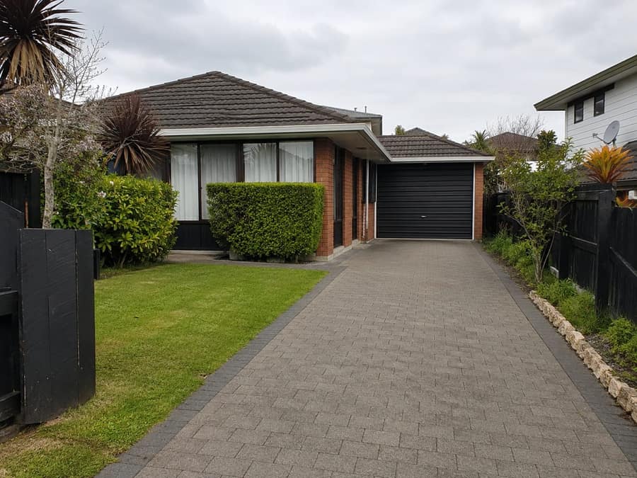 Natural stone driveway pavers PA