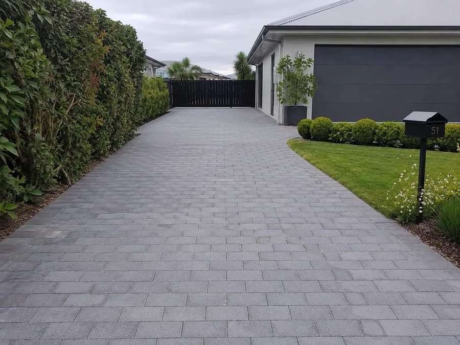 Running bond paver design Pittsburgh